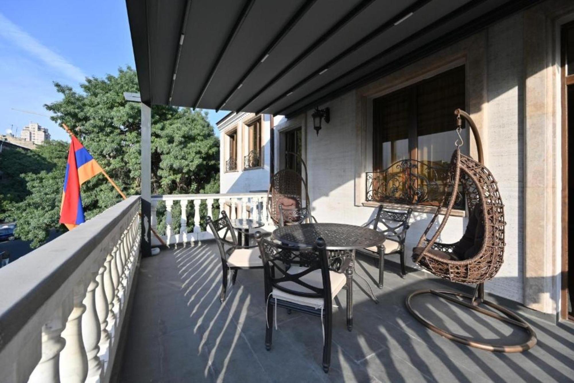 Partez Hotel 耶烈万 外观 照片