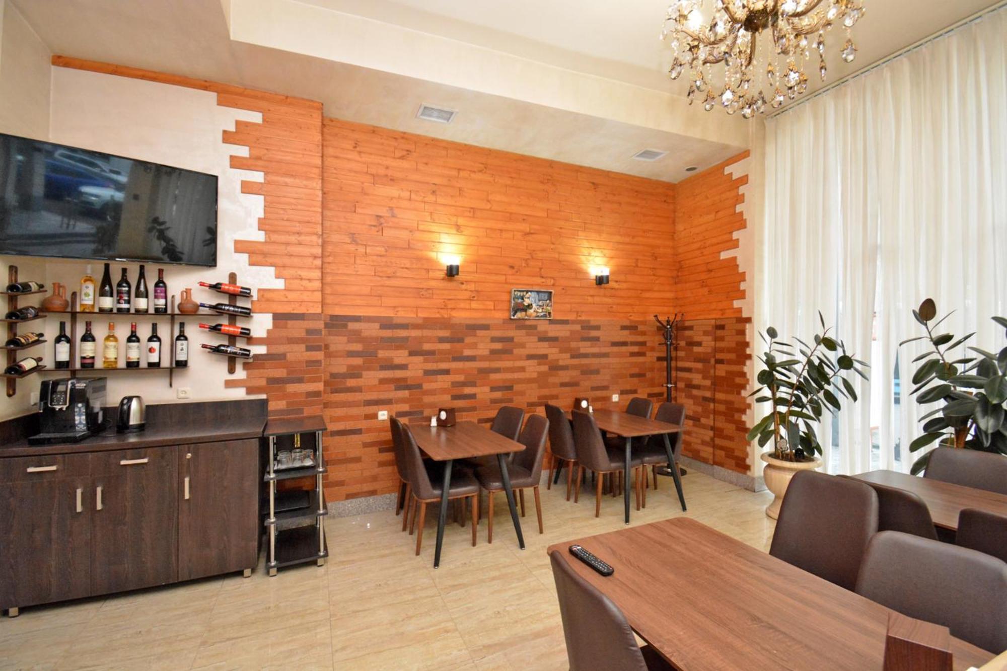 Partez Hotel 耶烈万 外观 照片