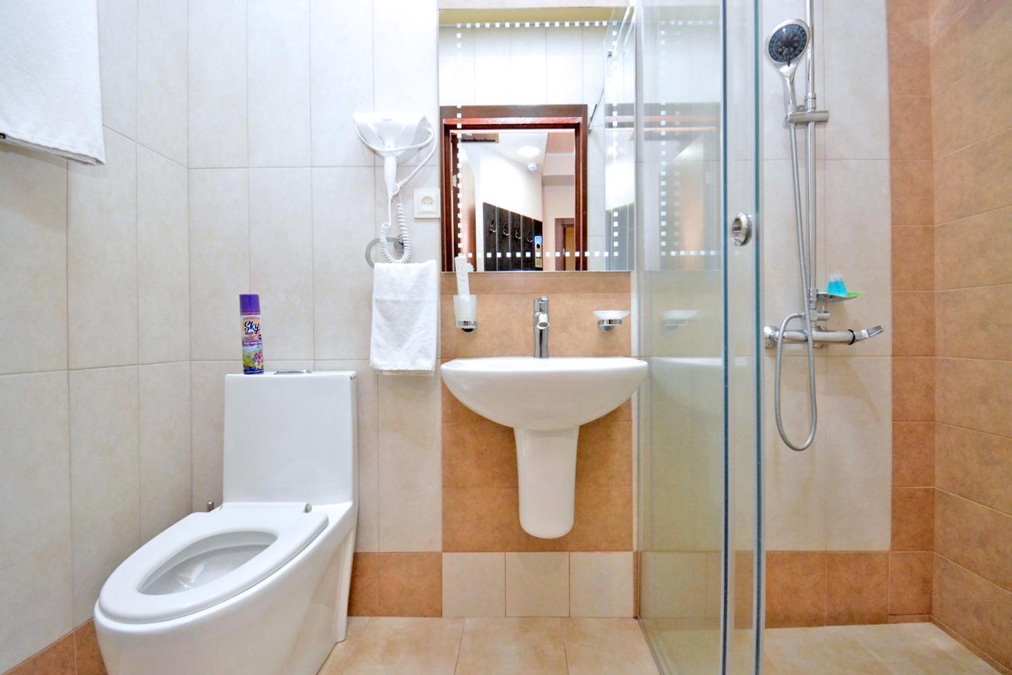 Partez Hotel 耶烈万 外观 照片